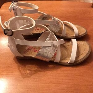 🌺 BLOWFISH White And Silver Zippered Gladiator Sandals